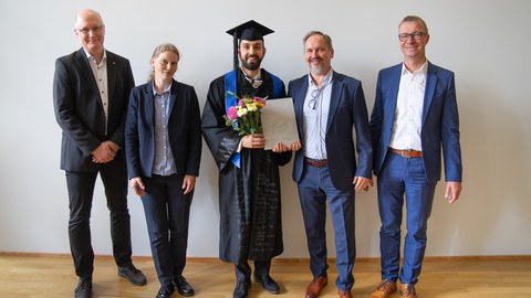Gruppenbild im Sitzungszimmer