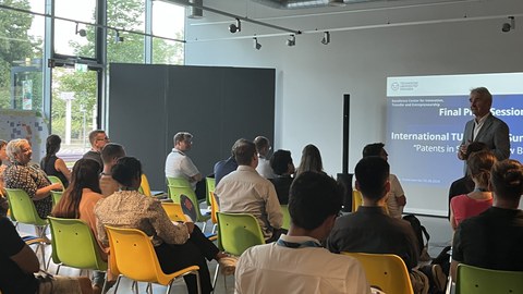 Closing event with the final presentations by the groups