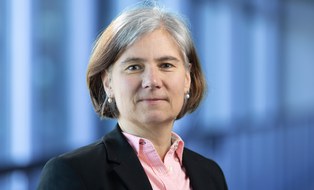 Porträtfoto von Annegret Wolf